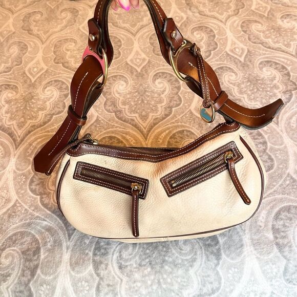 Dooney & Bourke Handbags - Dooney and Bourke beige leather shoulder bag